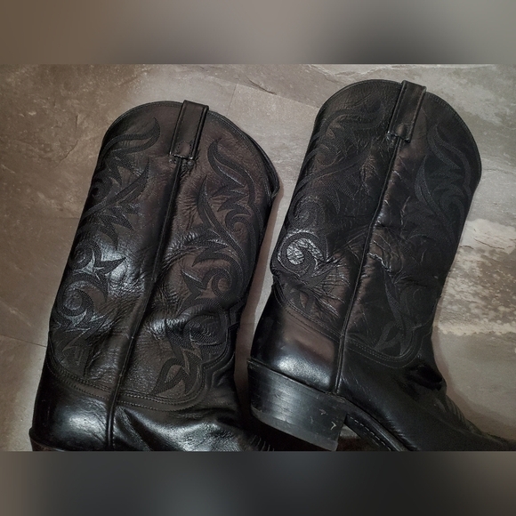 Dan Post Black Western Boots. Embroidery. Leather. Pointy Toes. Men 10.5D US - Picture 3 of 16